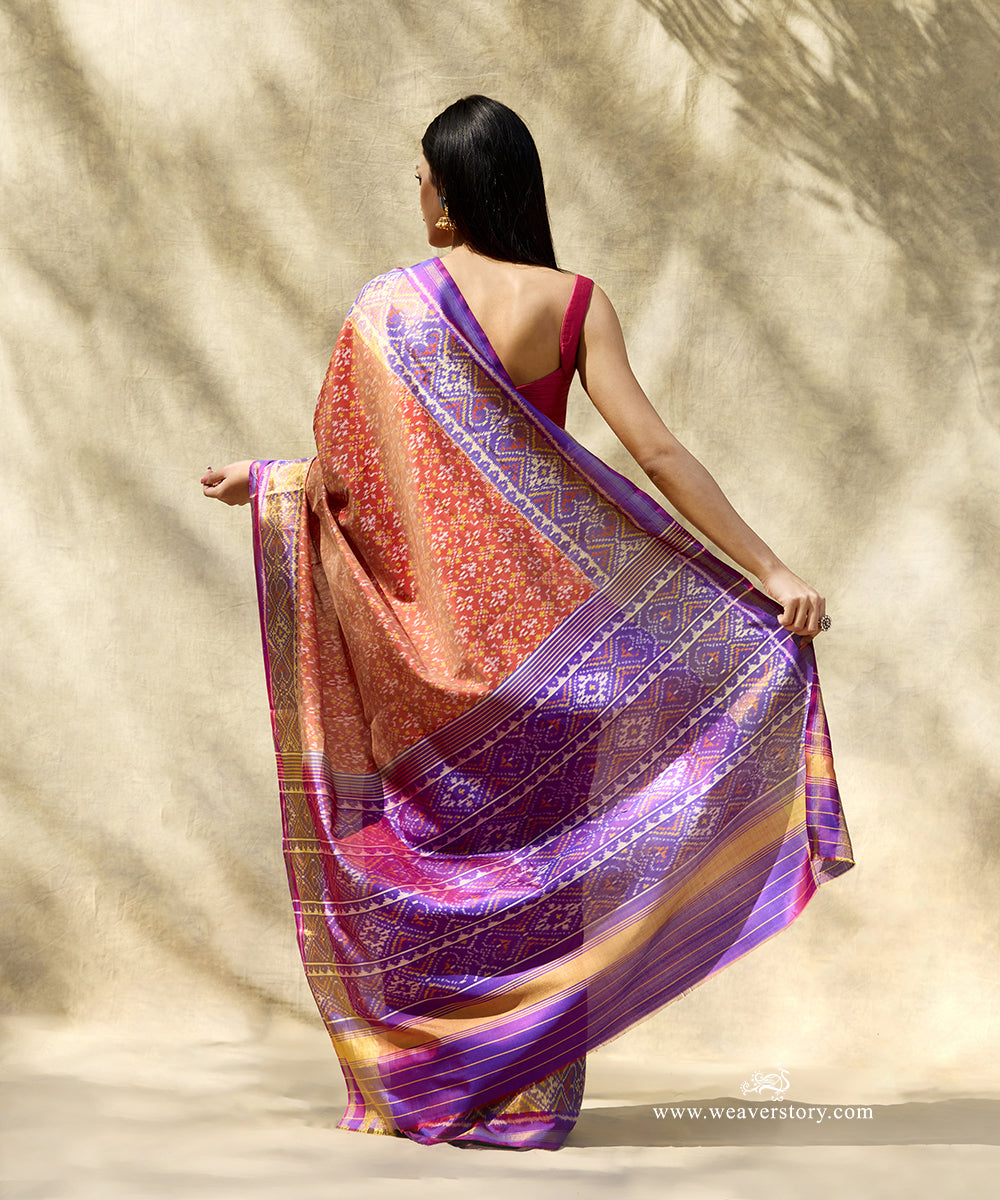 Handloom_Rust_And_Purple_Pure_Mulberry_Silk_Ikat_Patola_Saree_With_Gold_Tissue_Border_WeaverStory_03