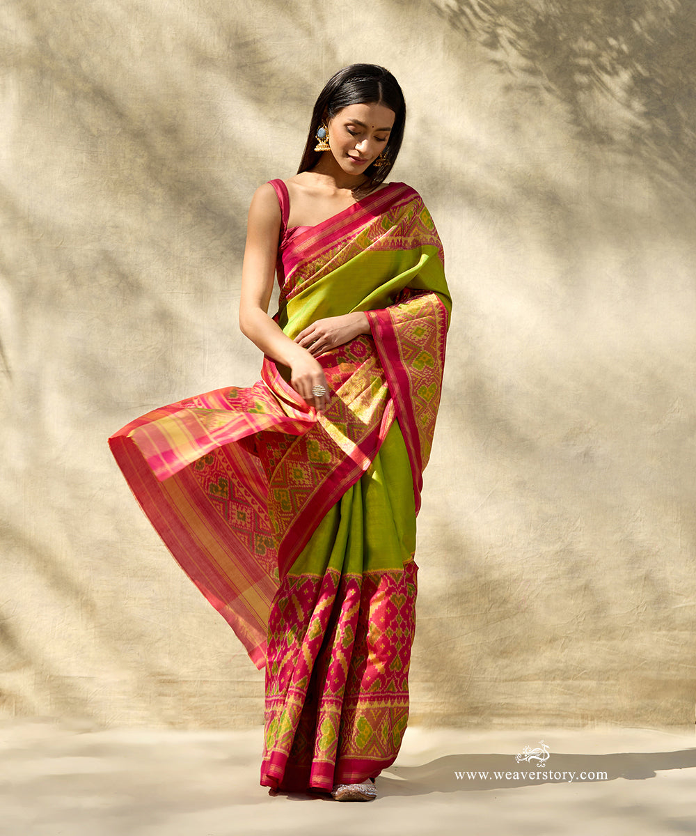 Handloom_Lemon_Green_Plain_Pure_Mulberry_Silk_Ikat_Patola_Saree_Rani_Pink_Border_Pallu_WeaverStory_01