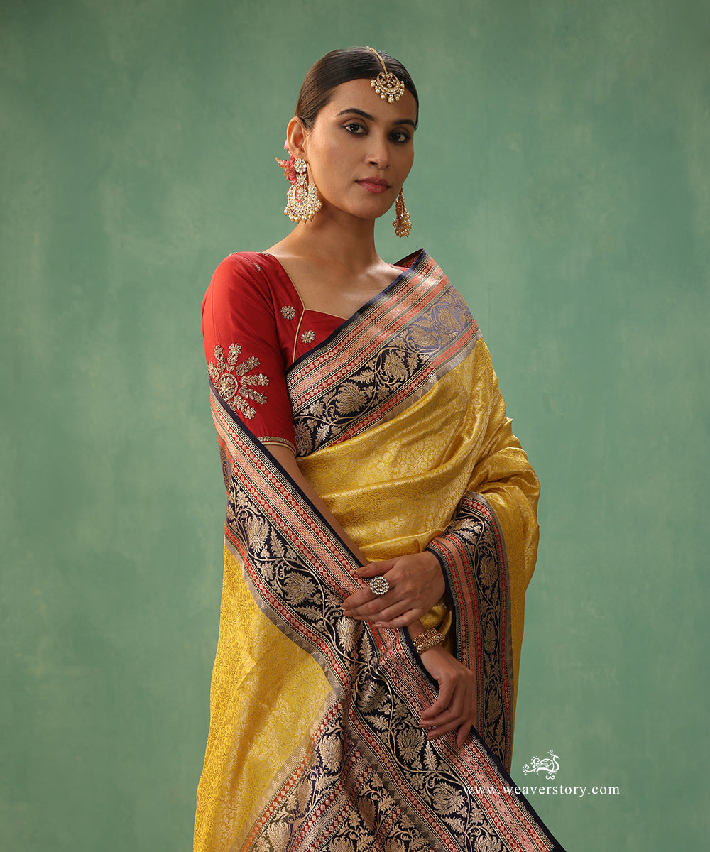 Handloom_Yellow_Pure_Katna_Silk_Kimkhab_Banarasi_Saree_With_Blue_Satin_Meenakari_Border_WeaverStory_01