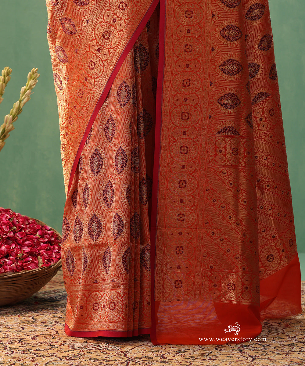 Orange_Handloom_Pure_Katan_Silk_Kimkhab_Banarasi_Saree_With_Purple_Meenkar_And_Pink_Selvedge_WeaverStory_04