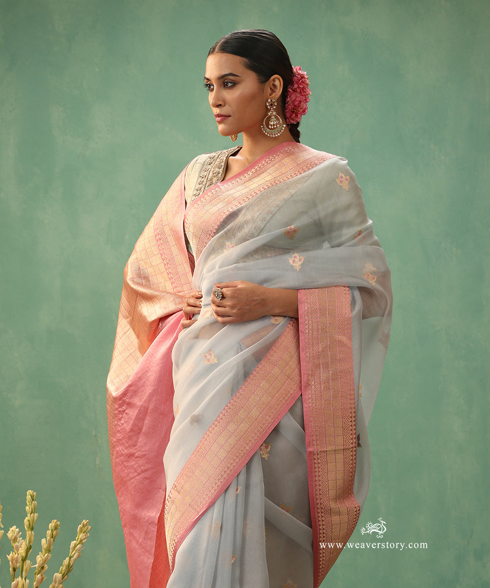 Ice_Blue_Handloom_Pure_Kora_Silk_Banarasi_Saree_With_Baby_Pink_Satin_Border_WeaverStory_01