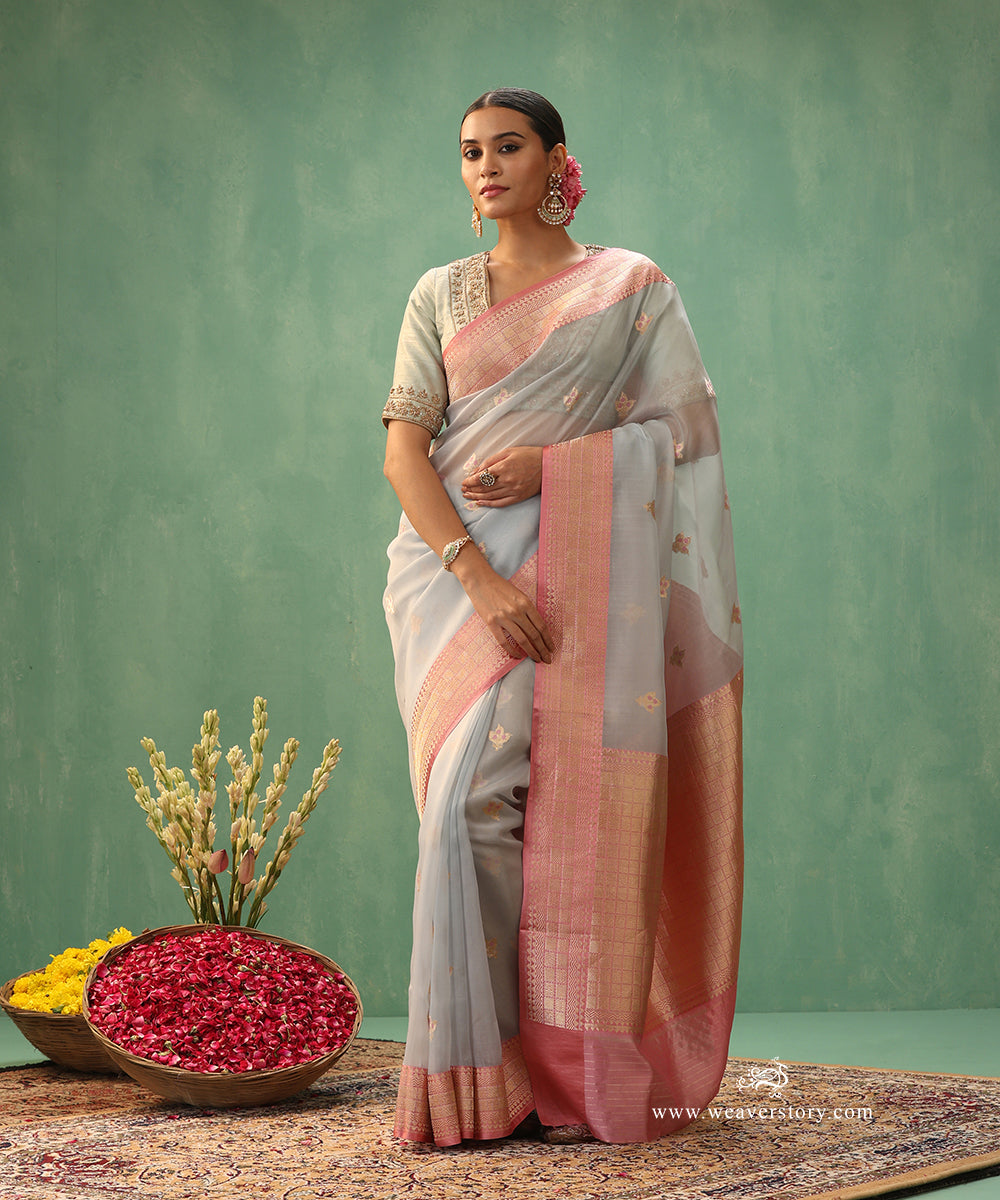 Ice_Blue_Handloom_Pure_Kora_Silk_Banarasi_Saree_With_Baby_Pink_Satin_Border_WeaverStory_02