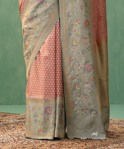 Handloom_Baby_Pink_Tissue_Silk_Banarasi_Saree_With_Ice_Blue_Floral_Meenakari_Border_And_Polka_Dots_WeaverStory_04