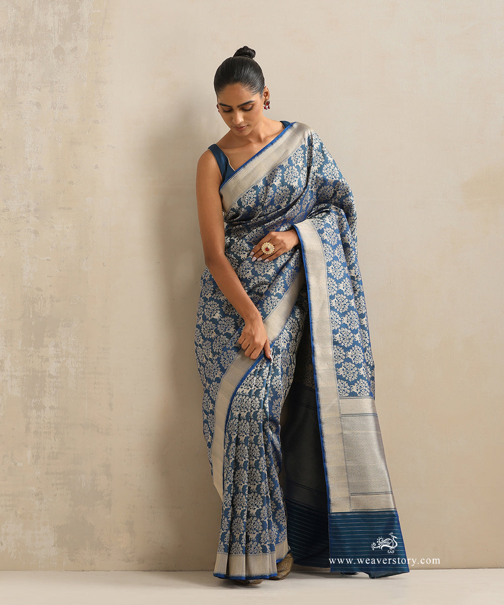 Handloom_Teal_Katan_Silk_Kimkhab_Shikargah_Banarasi_Saree_With_Deer_Motifs_WeaverStory_02