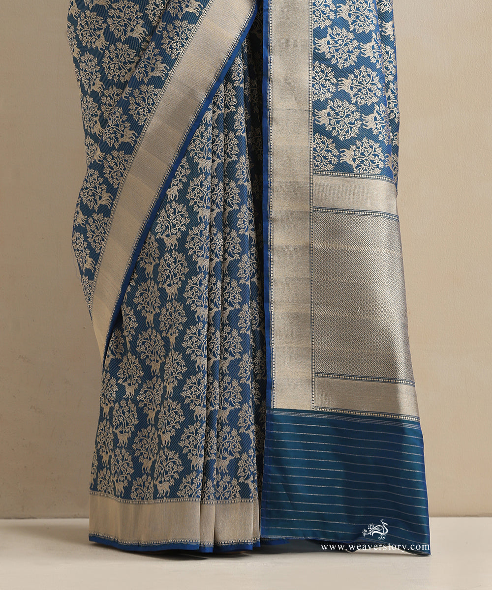 Handloom_Teal_Katan_Silk_Kimkhab_Shikargah_Banarasi_Saree_With_Deer_Motifs_WeaverStory_04