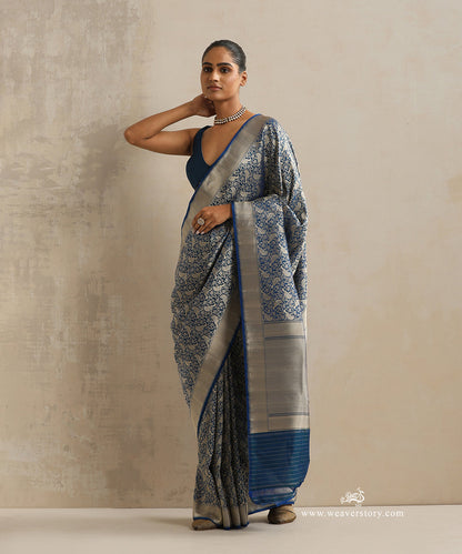 Teal_Handloom_Katan_Silk_Kimkhab_Shikargah_Banarasi_Saree_With_Bird_Motifs_WeaverStory_02