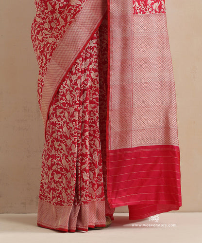 Handloom_Pink_Pure_Katan_Silk_Kimkhab_Shikargah_Banarasi_Saree_With_Bird_And_Pecock_Motifs_WeaverStory_04