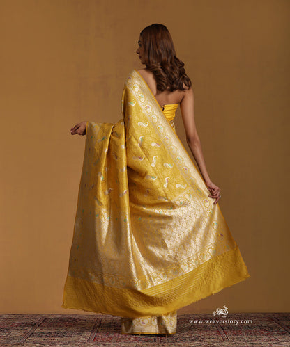 Mustard_Handloom_Pure_Katan_Silk_Zari_Tanchoi_Banarasi_Saree_With_Peacock_Meena_Motifs_WeaverStory_03