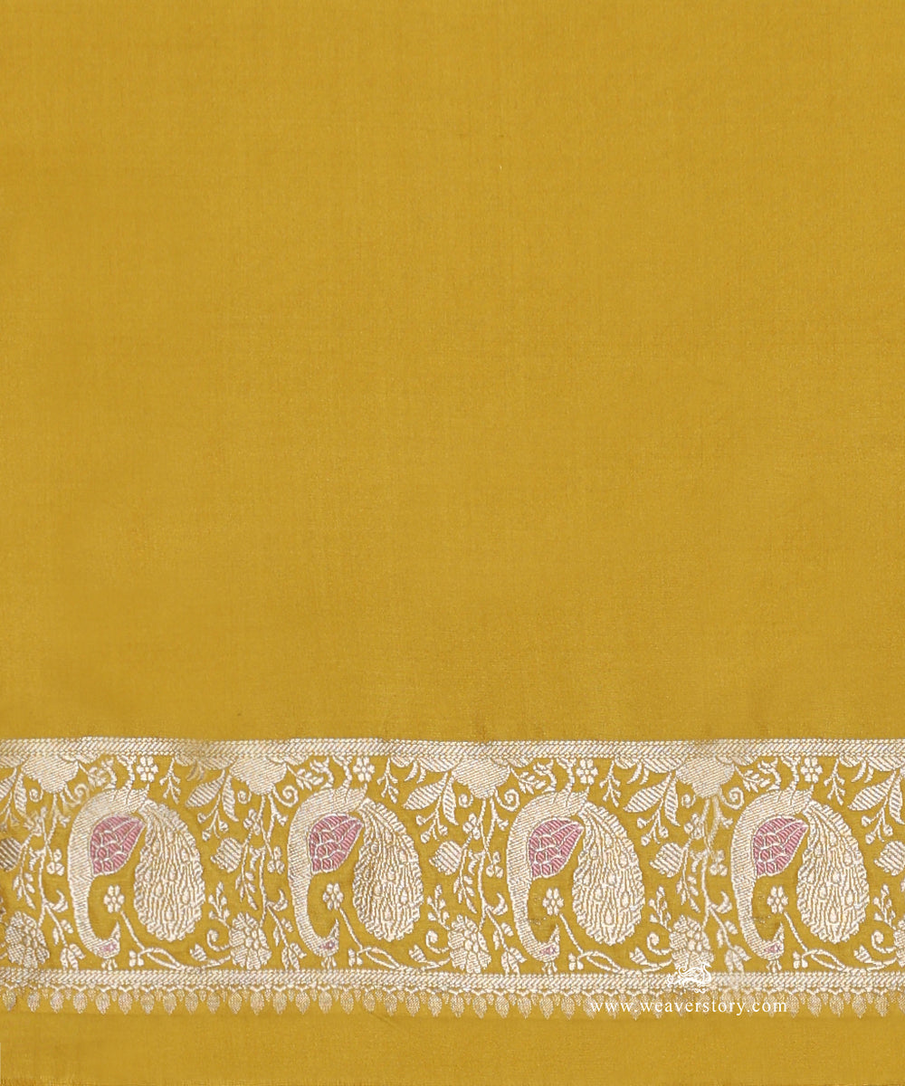 Mustard_Handloom_Pure_Katan_Silk_Zari_Tanchoi_Banarasi_Saree_With_Peacock_Meena_Motifs_WeaverStory_05