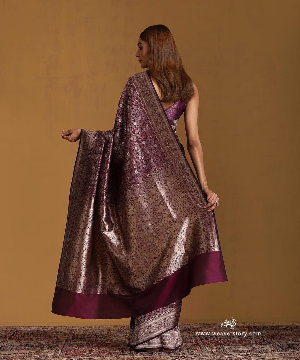 Wine_Handloom_Pure_Katan_Silk_Zari_Tanchoi_Banarasi_Saree_With_Small_Zari_Boota_WeaverStory_03