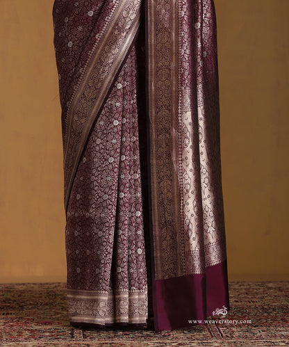 Wine_Handloom_Pure_Katan_Silk_Zari_Tanchoi_Banarasi_Saree_With_Small_Zari_Boota_WeaverStory_04