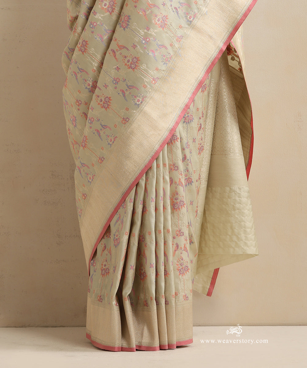 Handloom_Pista_Green_Pure_Katan_Silk_Banarasi_Saree_With_Small_Parrots_And_Meena_Jaal_WeaverStory_04