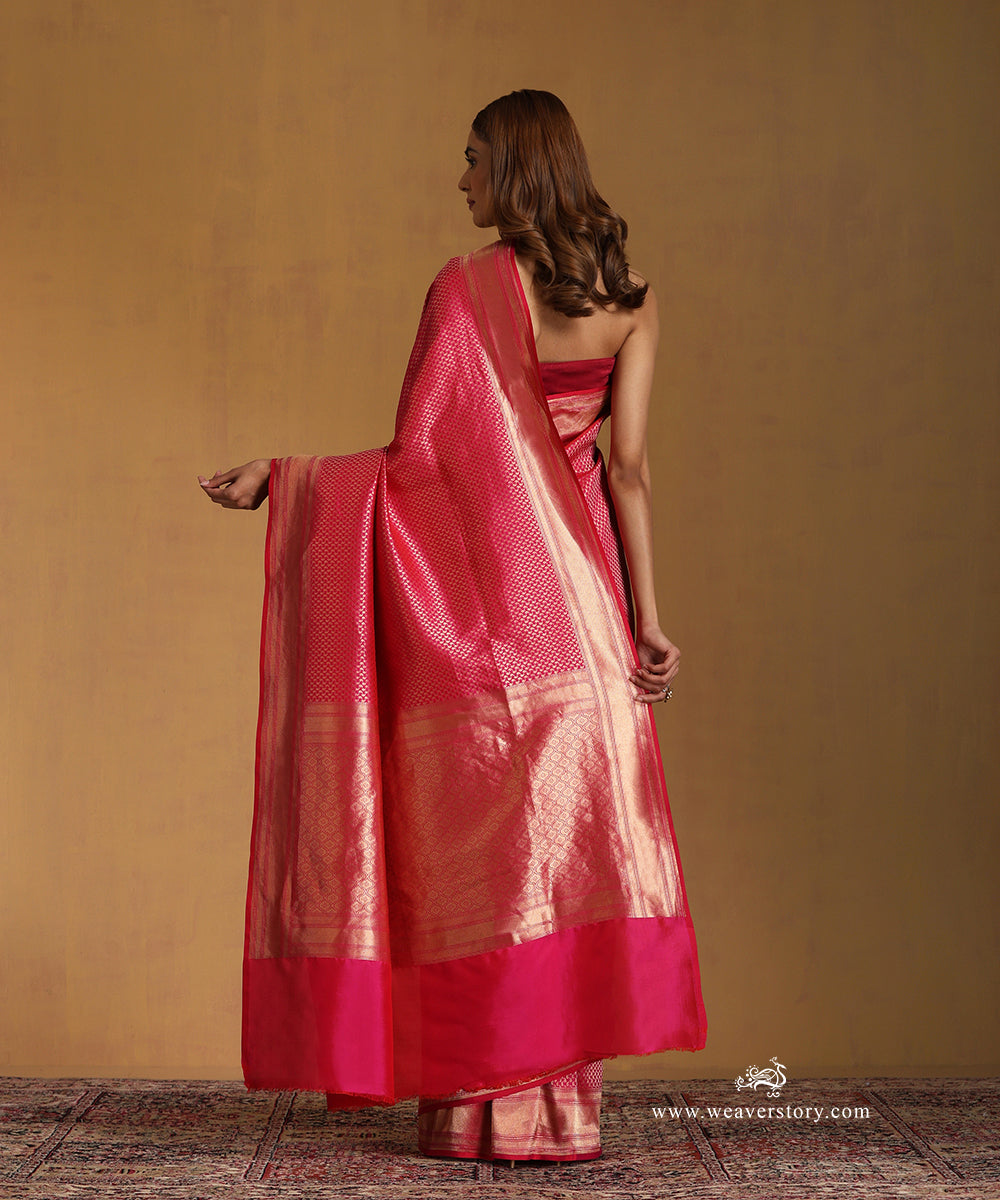 Rani_Pink_Handloom_Pure_Katan_Silk_Zari_Tanchoi_Banarasi_Saree_With_Small_Paisley_WeaverStory_03