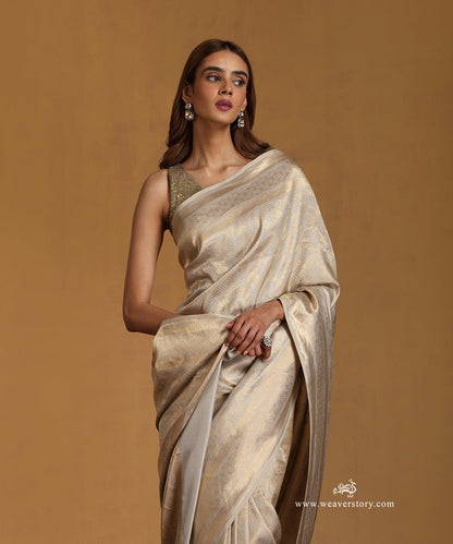 Grey_Handlom_Pure_Katan_Silk_Zari_Tanchoi_Banarasi_Saree_With_Gold_Jaal_WeaverStory_02