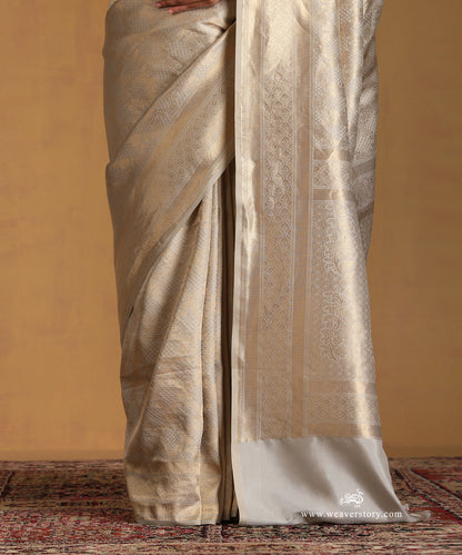 Grey_Handlom_Pure_Katan_Silk_Zari_Tanchoi_Banarasi_Saree_With_Gold_Jaal_WeaverStory_04