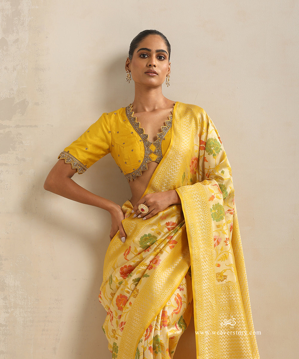 Yellow_Handloom_Pure_Katan_Silk_Kimkhab_Banarasi_Saree_WeaverStory_01