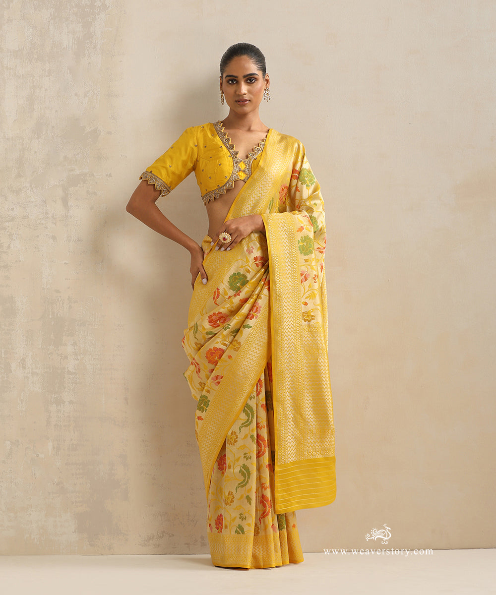 Yellow_Handloom_Pure_Katan_Silk_Kimkhab_Banarasi_Saree_WeaverStory_02