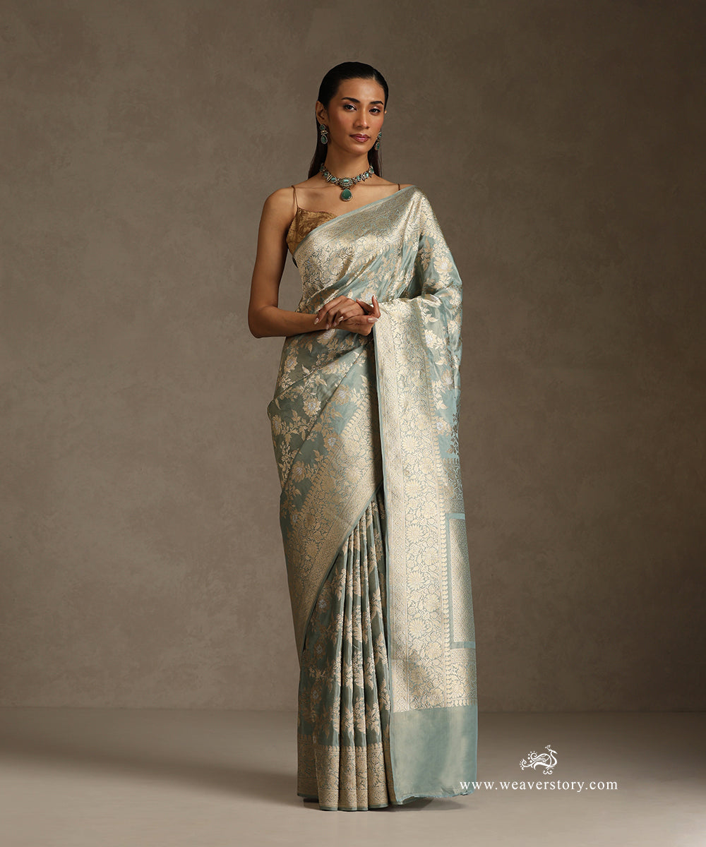 Ice_Blue_Handloom_Pure_Katan_Tissue_Banarasi_Saree_With_Kadhwa_Floral_Sona_Rupa_Jaal_WeaverStory_02