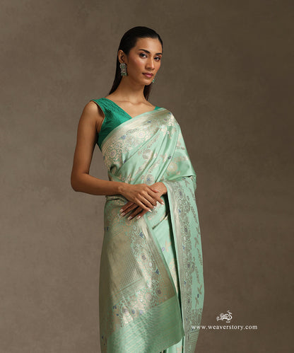 Handloom_Sage_Green_Pure_Katan_Silk_Kadhwa_Banarasi_Saree_With_Floral_Sona_Rupa_Jaal_And_Blue_Meenakari_WeaverStory_01