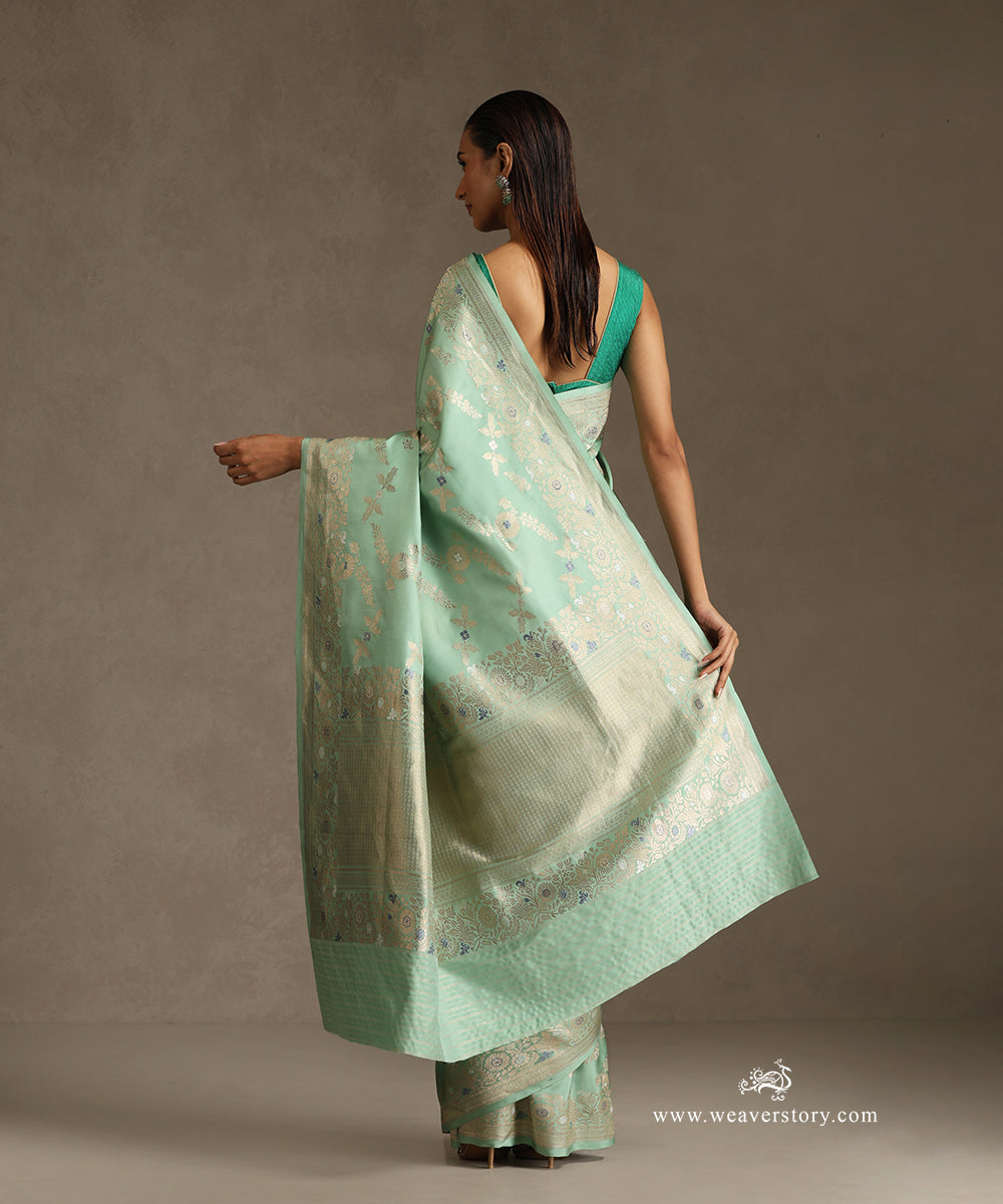 Handloom_Sage_Green_Pure_Katan_Silk_Kadhwa_Banarasi_Saree_With_Floral_Sona_Rupa_Jaal_And_Blue_Meenakari_WeaverStory_03