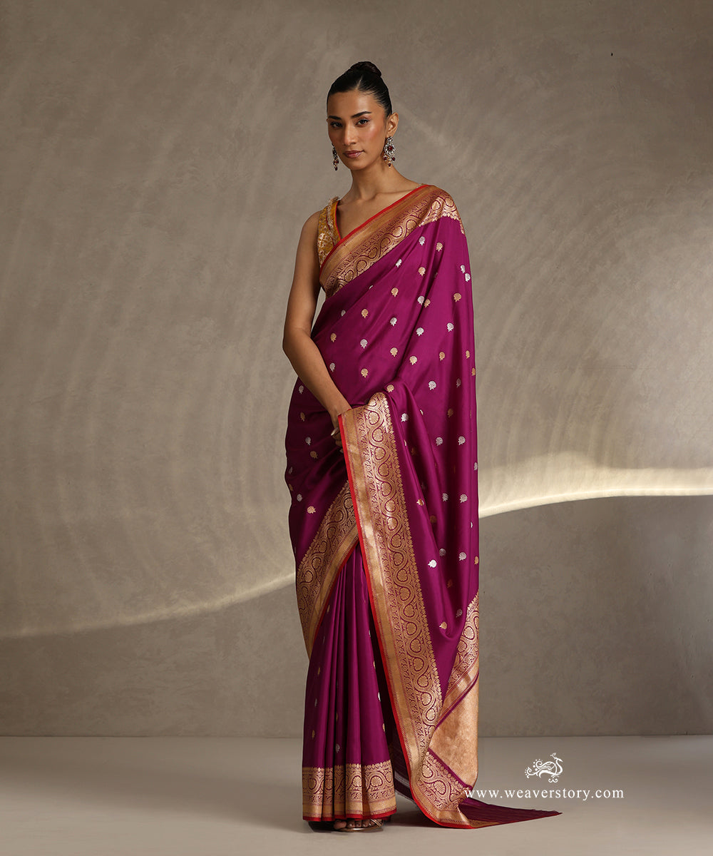 Purple_Handloom_Pure_Katan_Silk_Banarasi_Saree_With_Gold_And_Silver_Kadhwa_Boota_With_Pink_Selvedge_WeaverStory_02