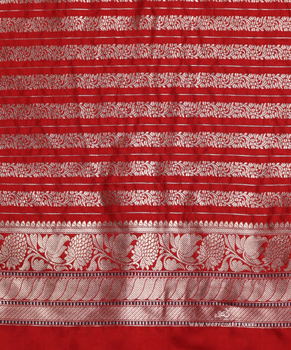 Red_Handloom_Pure_Katan_Silk_Banarasi_Saree_With_Gold_And_Silver_Kadhwa_Boota_And_Grey_Selvedge_WeaverStory_05