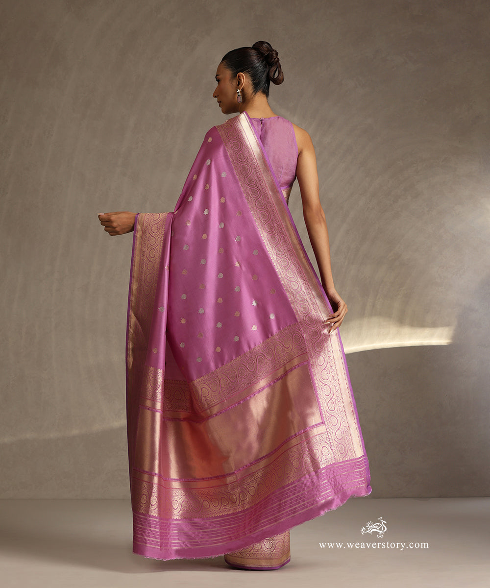 Handloom_Mauve_Pure_Katan_Silk_Banarasi_Saree_With_Gold_And_Silver_Kadhwa_Boota_WeaverStory_03