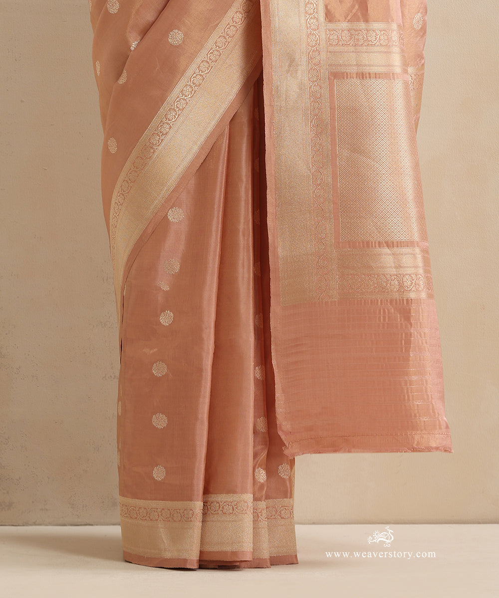 Peach_Handloom_Pure_Katan_Tissue_Kadhwa_Banarasi_Saree_With_Ginni_Booti_WeaverStory_04