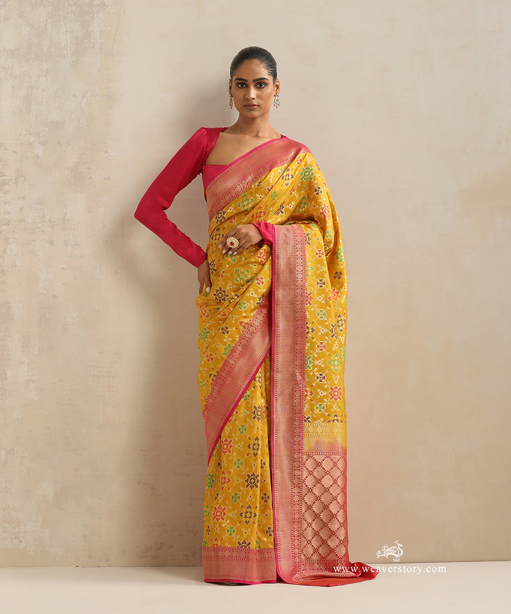 Mustard_Handloom_Pure_Katan_Silk_Banarasi_Patola_Saree_WeaverStory_02