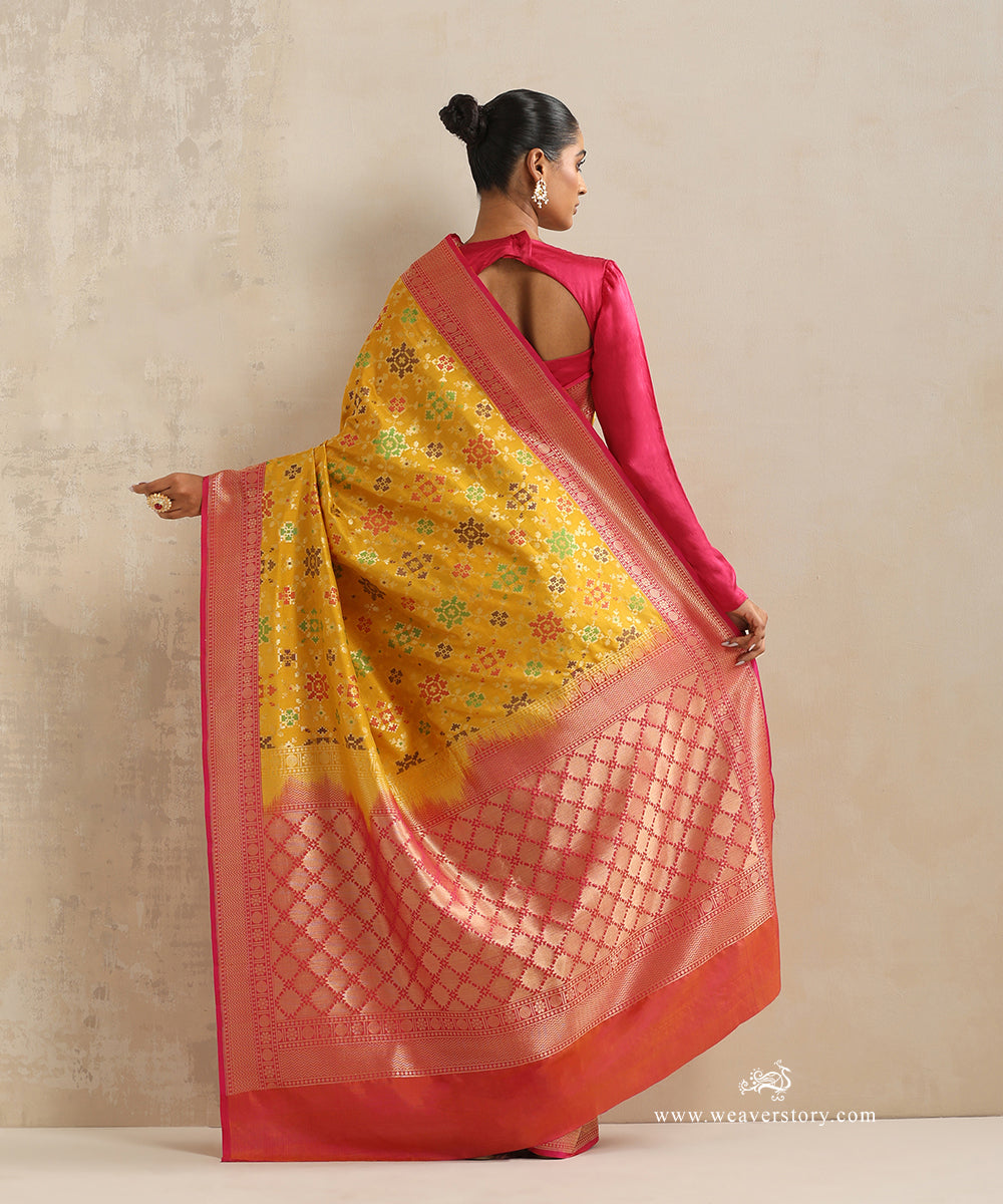 Mustard_Handloom_Pure_Katan_Silk_Banarasi_Patola_Saree_WeaverStory_03