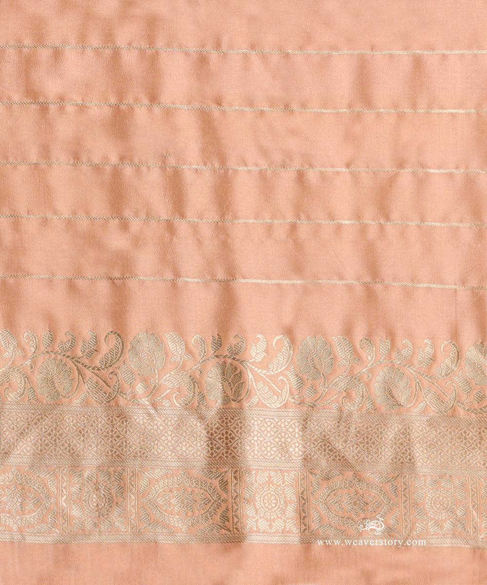 Peach_Handloom_Pure_Katan_Silk_Kadhwa_Banarasi_Saree_With_Meenakari_Jaal_And_Mauve_Selvedge_WeaverStory_05