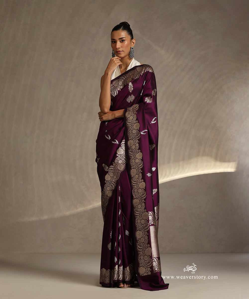 Handloom_Purple_Pure_Katan_Silk_Banarasi_Saree_With_Small_Boota_And_Floral_Bel_Border_WeaverStory_02