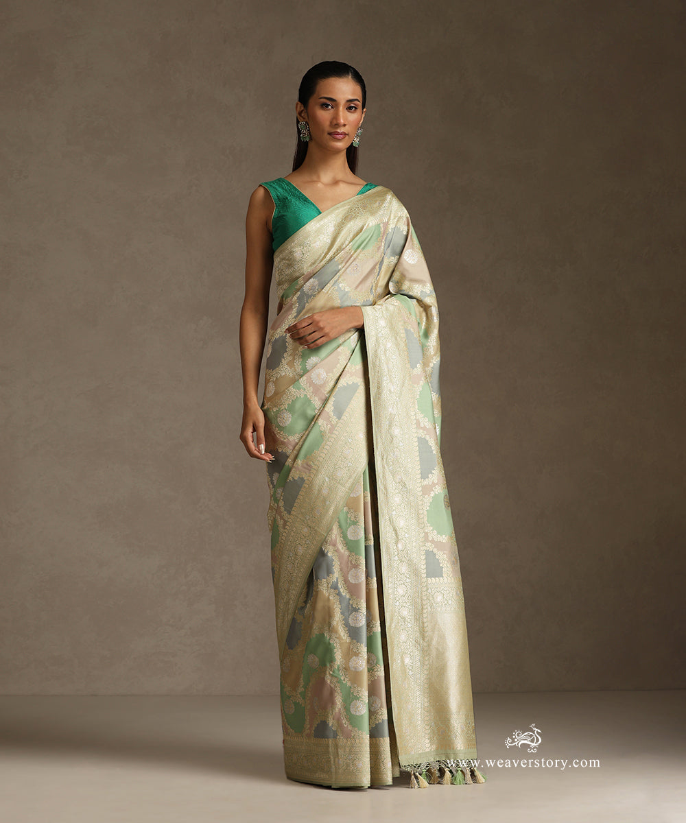 Handloom_Pastel_Green_Pure_Katan_Silk_Banarasi_Saree_With_Rangkaat_Floral_Jaal_WeaverStory_02