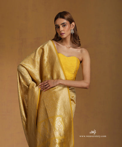 Handloom_Mustard_Pure_Katan_Silk_Kimkhab_Banarasi_Saree_WeaverStory_02