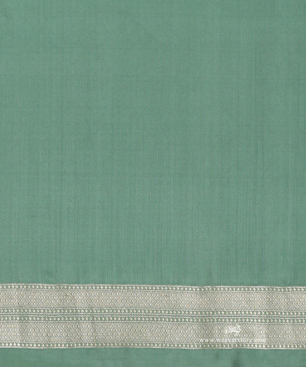 Handloom_Pastel_Green_Pure_Katan_Silk_Kimkhab_Banarasi_Saree_WeaverStory_05