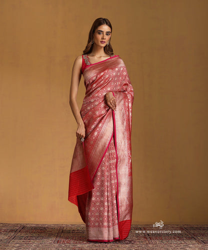 Red_Handloom_Pure_Katan_Silk_Kimkhab_Banarasi_Saree_With_Pink_Selvedge_WeaverStory_02