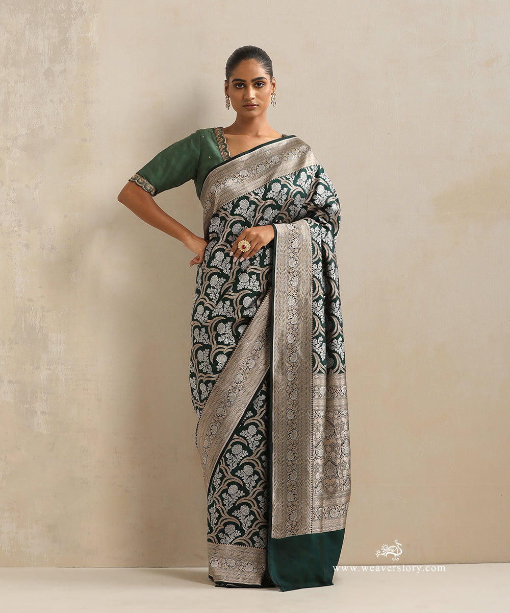 Handloom_Green_Pure_Katan_Silk_Cutwork_Banarasi_Saree_With_Gold_And_Silver_Zari_Floral_Jaal_WeaverStory_02