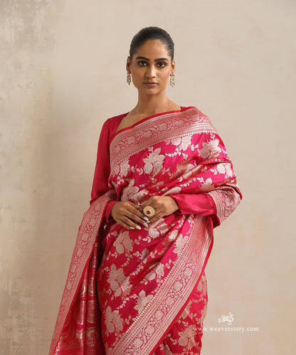 Hot_Pink_Handloom_Pure_Katan_Silk_Cutwork_Banarasi_Saree_With_Allover_Flower_Bunch_WeaverStory_01