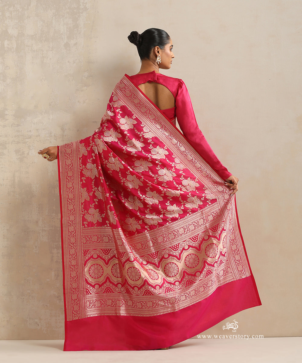 Hot_Pink_Handloom_Pure_Katan_Silk_Cutwork_Banarasi_Saree_With_Allover_Flower_Bunch_WeaverStory_03