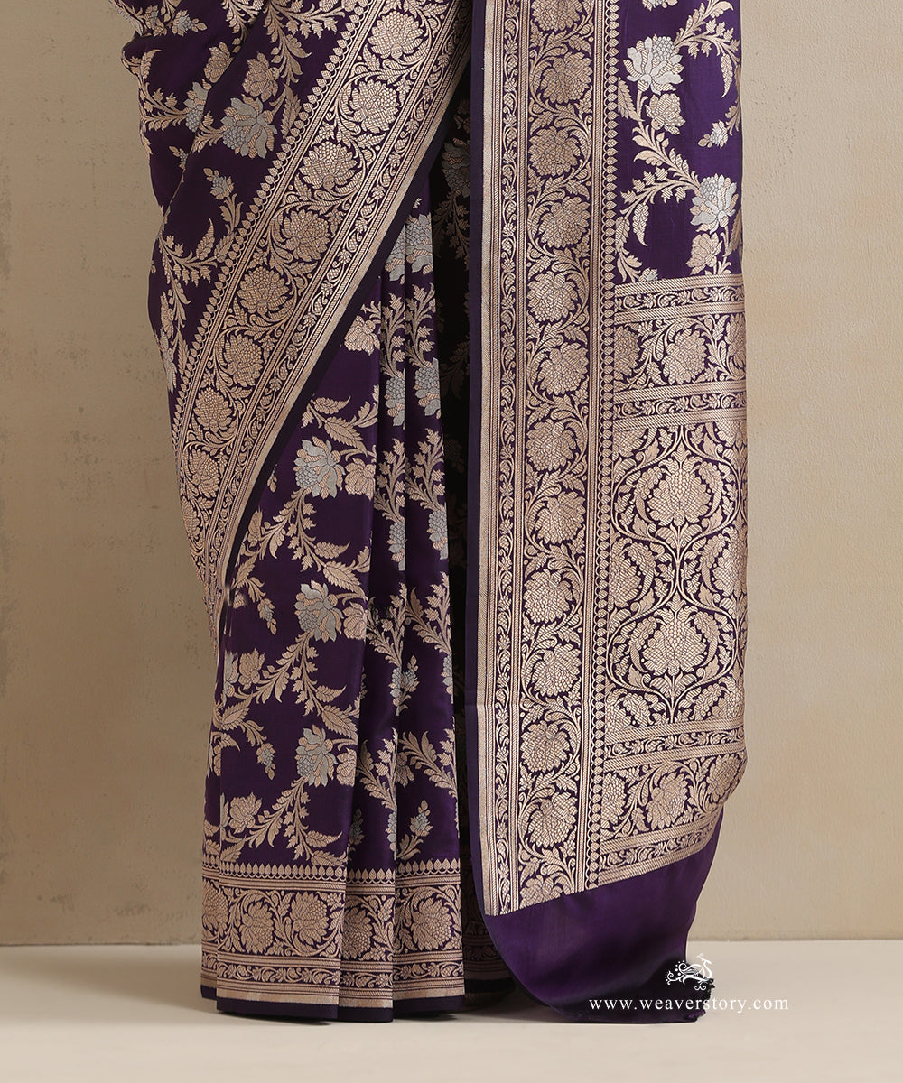 Violet_Handloom_Pure_Katan_Silk_Cutwork_Banarasi_Saree_With_Allover_Flower_Zari_Jaal_WeaverStory_04