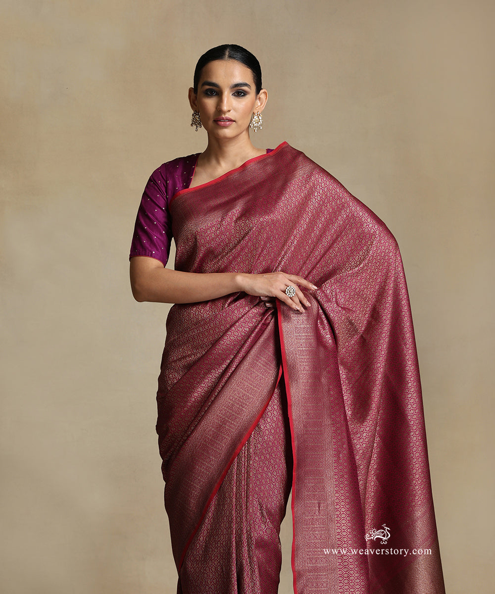 Plum_Handloom_Pure_Katan_Silk_Kimkhab_Banarasi_Saree_With_Small_Flowers_Antique_Zari_WeaverStory_01