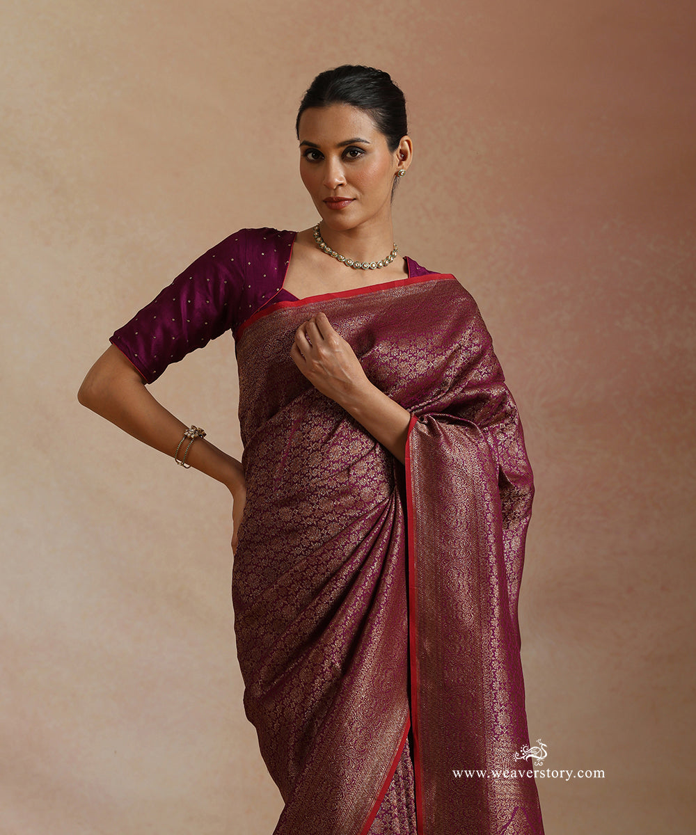 Handloom_Pure_Katna_Silk_Plum_Banarasi_Saree_With_Flowers_Antique_Zari_WeaverStory_01