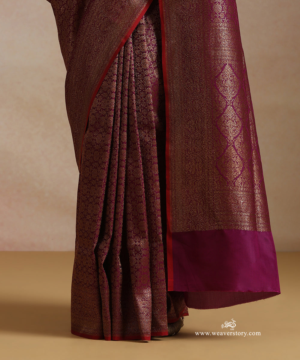 Handloom_Pure_Katna_Silk_Plum_Banarasi_Saree_With_Flowers_Antique_Zari_WeaverStory_04