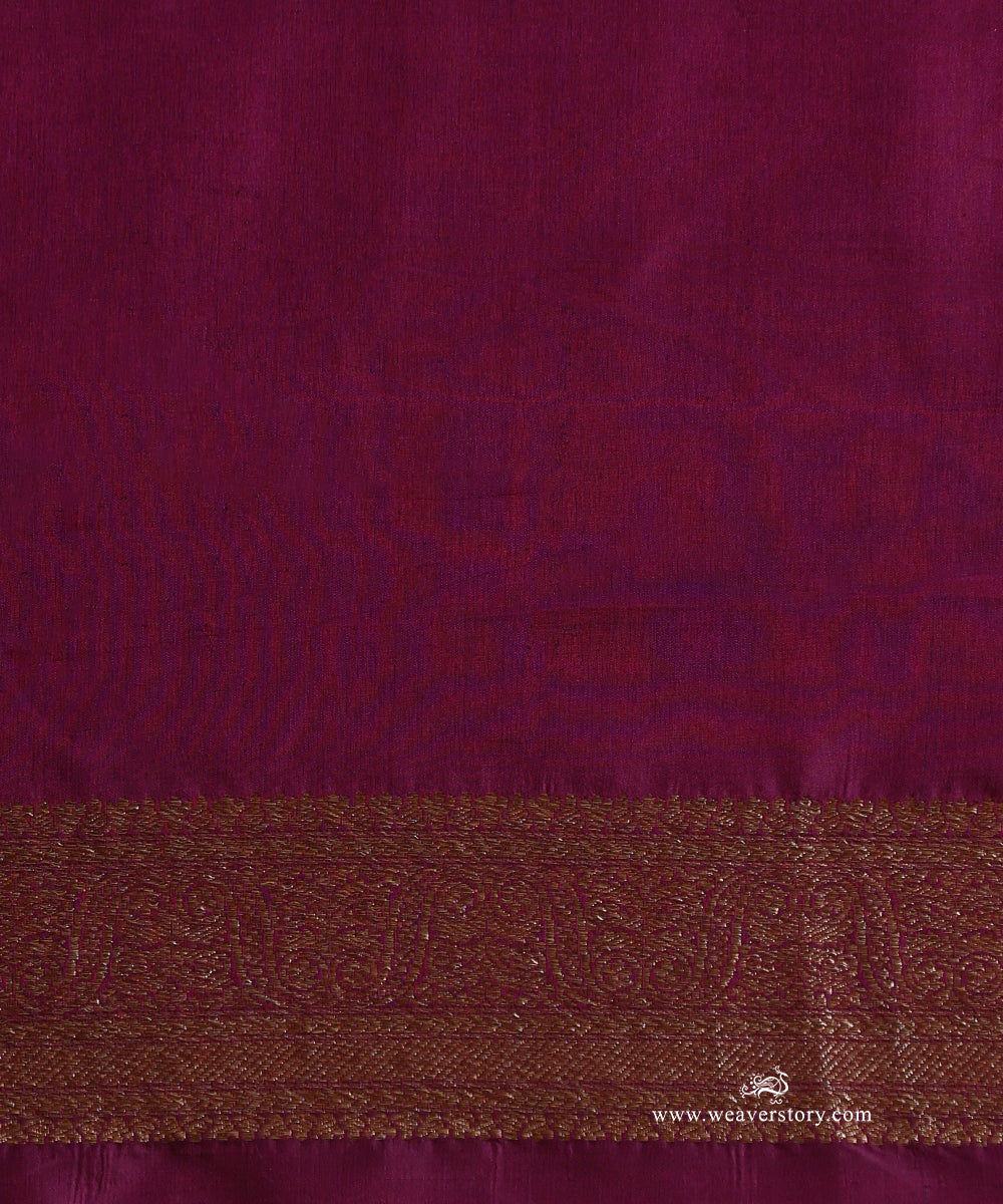 Handloom_Pure_Katna_Silk_Plum_Banarasi_Saree_With_Flowers_Antique_Zari_WeaverStory_05