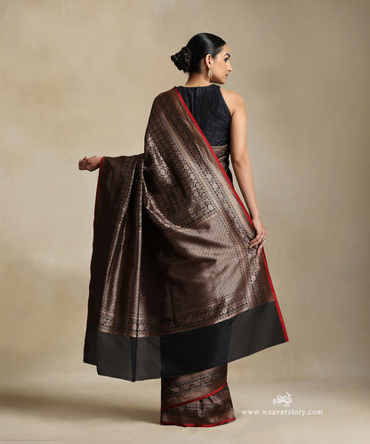 Handloom_Black_Pure_Katan_Silk_Kimkhab_Banarasi_Saree_With_Antique_Zari_WeaverStory_03