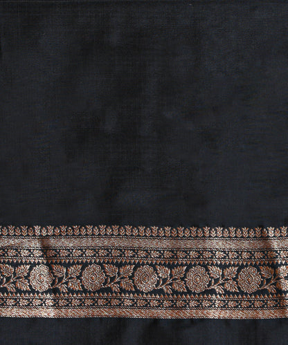 Handloom_Black_Pure_Katan_Silk_Kimkhab_Banarasi_Saree_With_Antique_Zari_WeaverStory_05