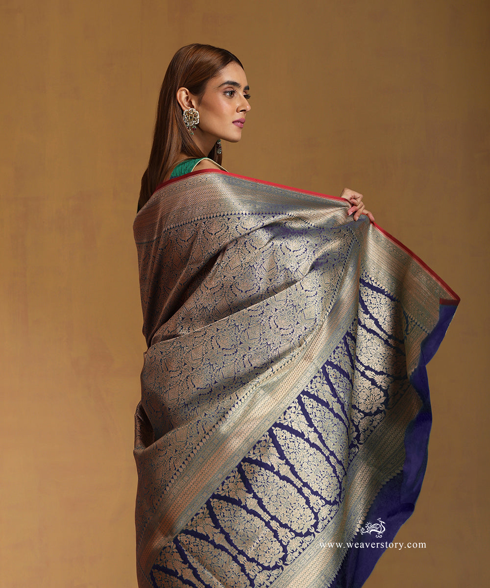 Blue_Handloom_Pure_Katan_Silk_Kimbkhab_Banarasi_Saree_With_Gold_Zari_Floral_And_Pink_Selvedge_WeaverStory_02