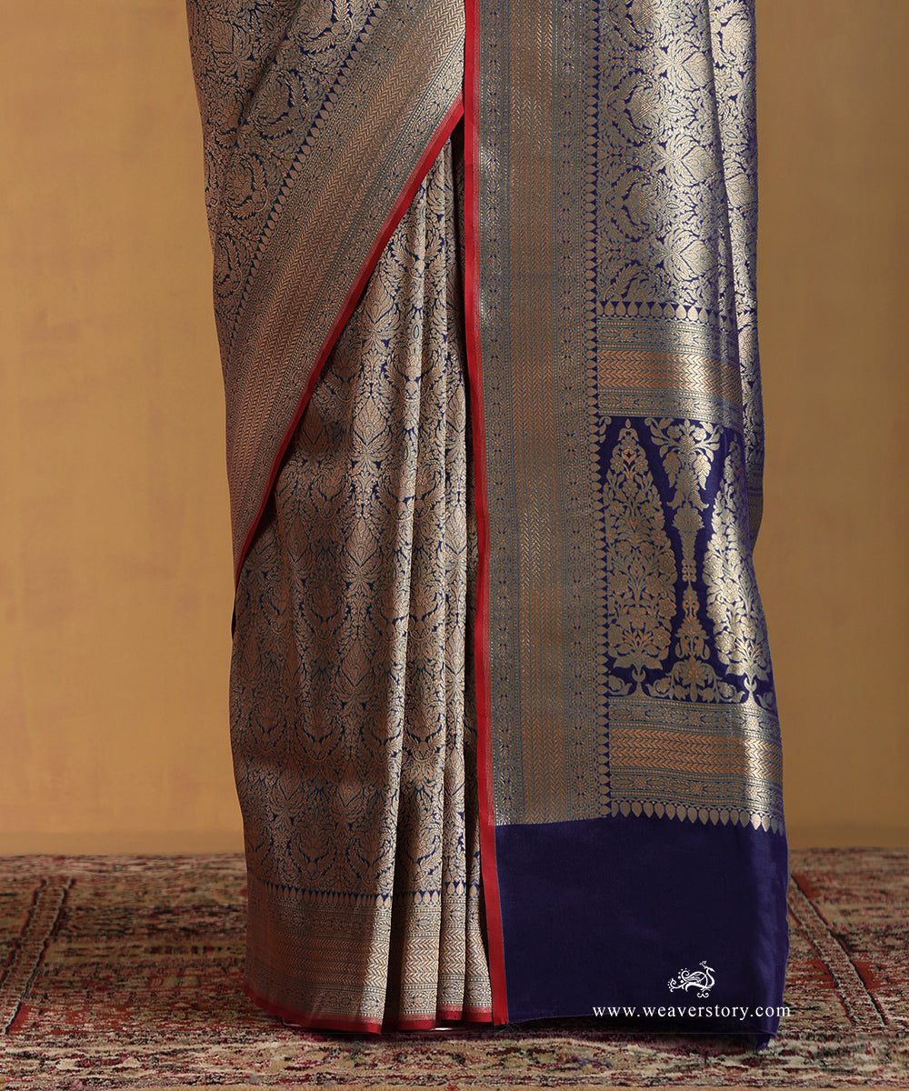 Blue_Handloom_Pure_Katan_Silk_Kimbkhab_Banarasi_Saree_With_Gold_Zari_Floral_And_Pink_Selvedge_WeaverStory_04