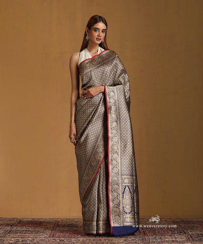 Handloom_Navy_Blue_Pure_Katan_Silk_Banarasi_Kimkhab_Saree_With_Gold_Zari_Diamond_Motifs_And_Pink_Selvedge_WeaverStory_01