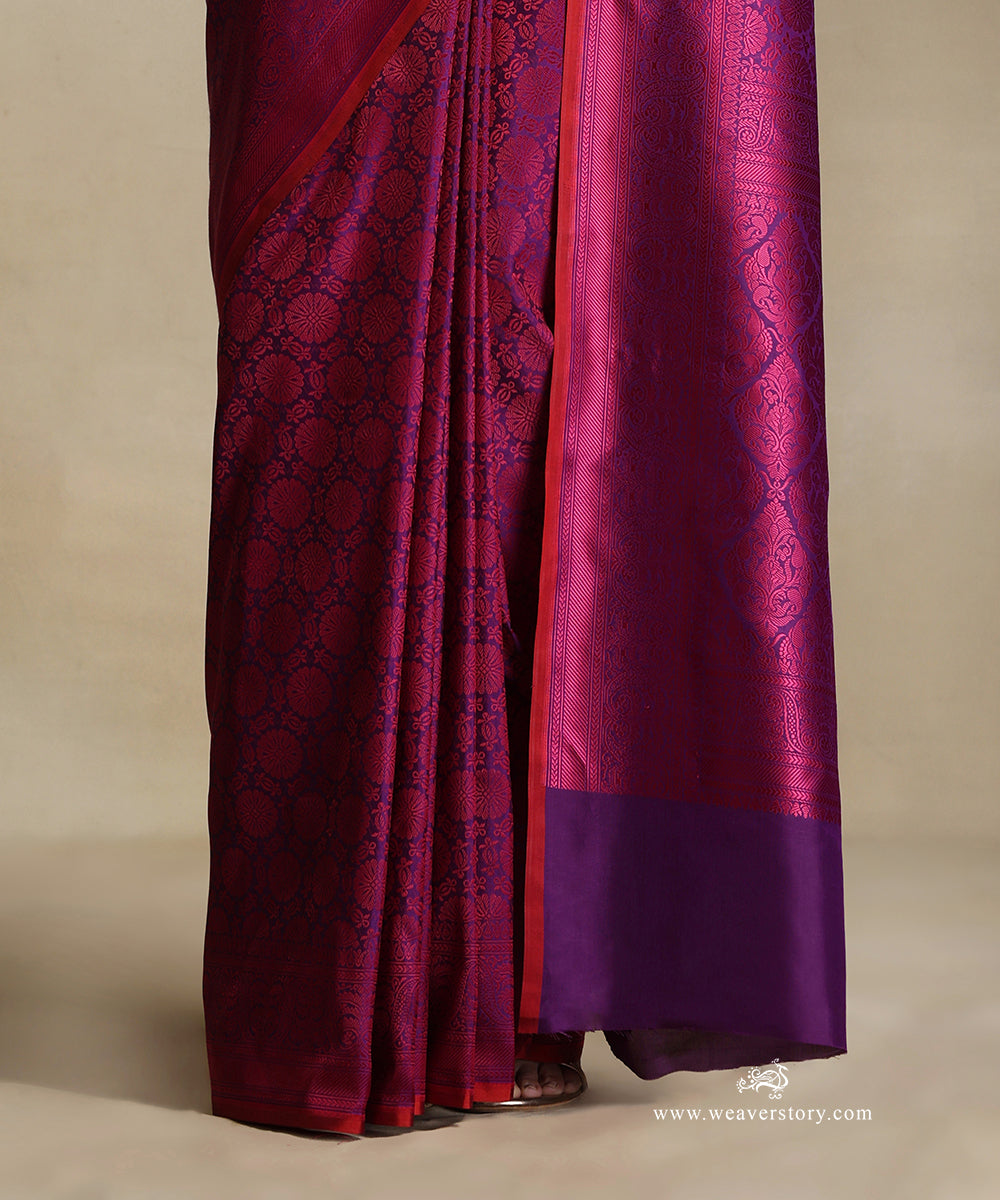 Purple_Handloom_Pure_Katan_Silk_Tanchoi_Banarasi_Saree_With_Magenta_Flowers_Motifs_And_Red_Selvedge_WeaverStory_04